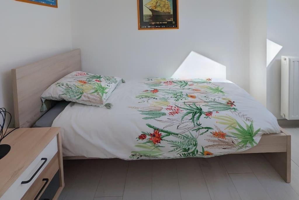 Appartement Pour 3 Personnes Sur La Plage Les Pieds Dans Leau Plonévez-Porzay Buitenkant foto